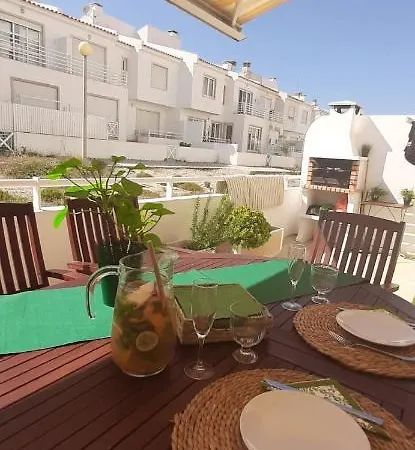 36 - Baleal Surf Village *