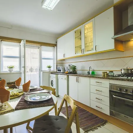 36 - Baleal Surf Village