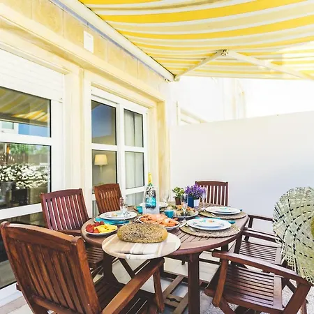 36 - Baleal Surf Village Пениши